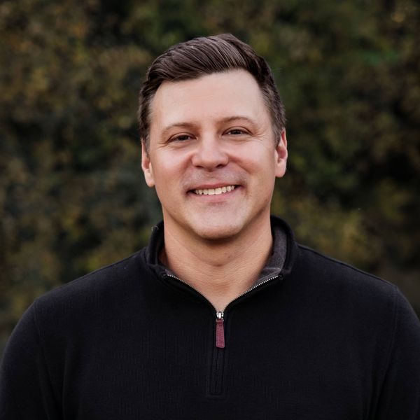 Daniel R Woodward